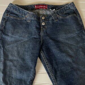 Women's Levi's 520 Y2K Too Superstretch Low Jeans Size 7 Jr Flared Leg